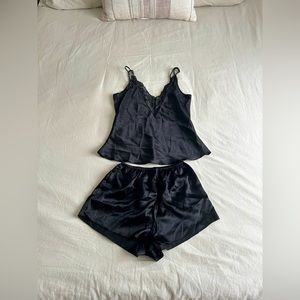 🖤Silky two piece lounge set 🖤